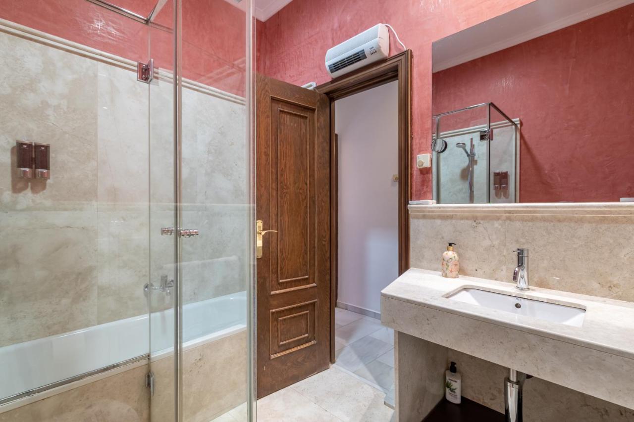Bns Dauro Suites Гранада Экстерьер фото